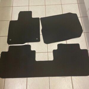 New 2024 Honda HR-V FLOOR Mats Front Back 83600-3WO-A010-M1-NH900L Black Read Ad